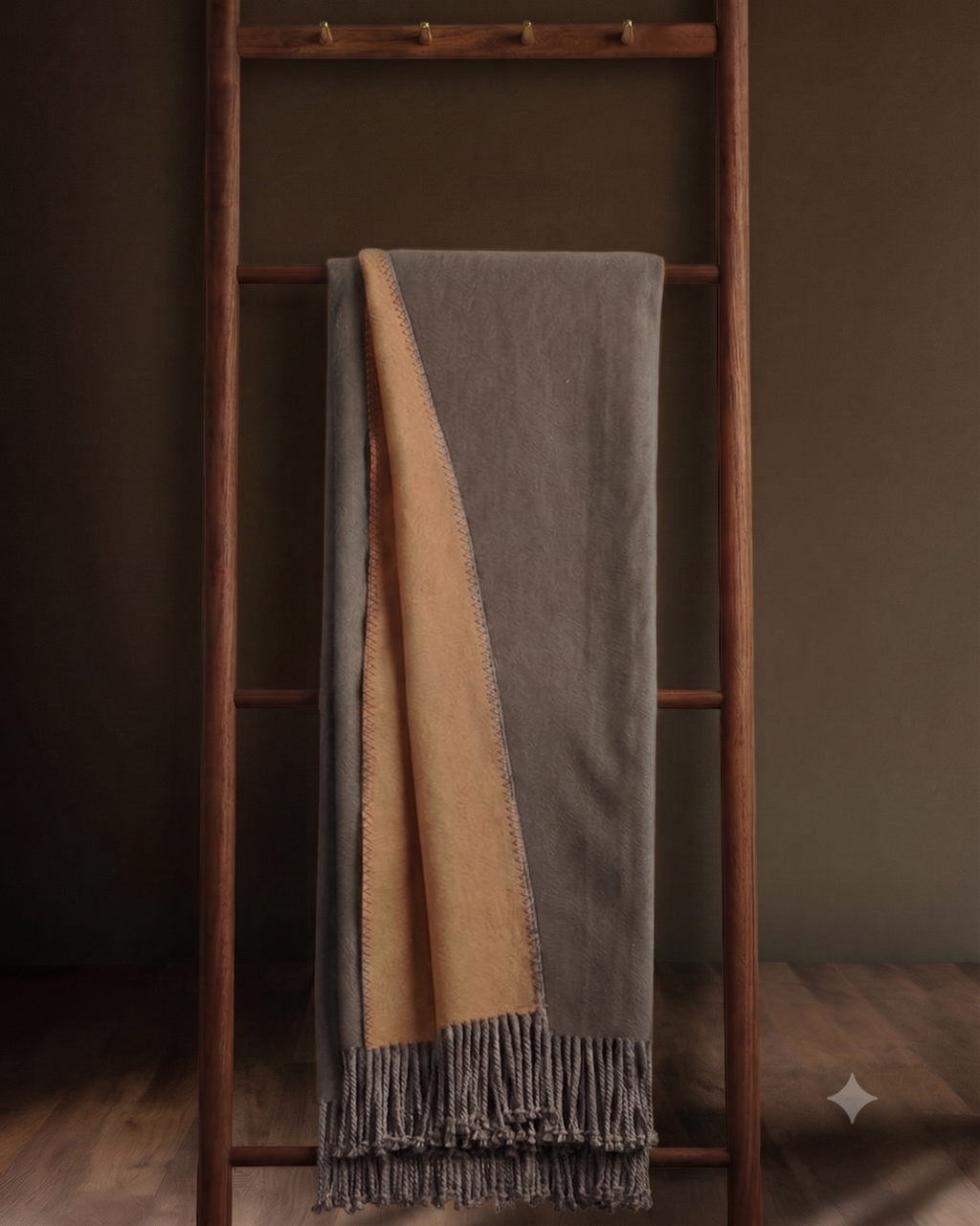 Le confort naturel : Plaid en soie de mûrier à franges - Anthracite/Chameau