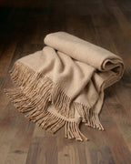 Plaid en soie frangée Cascata – Dune naturelle