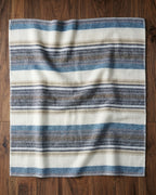 Le jeté en alpaga Andean Breeze – Rayures côtières