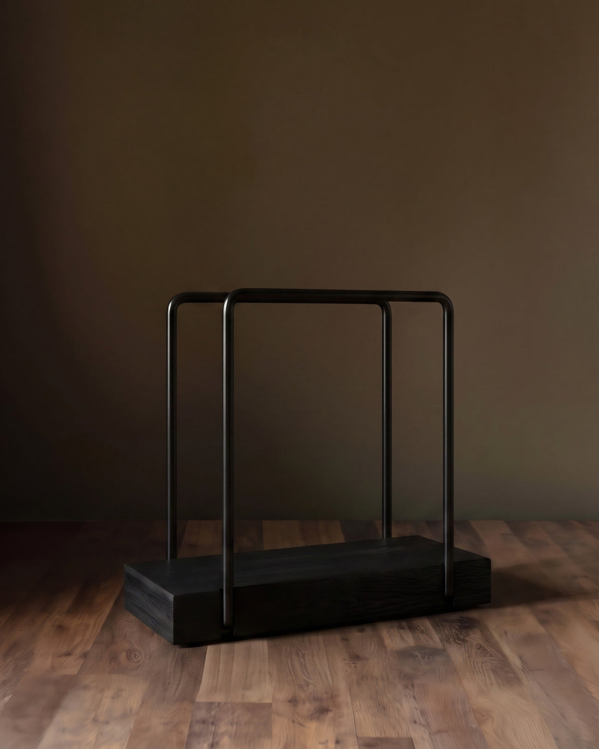 Porte-serviettes Kanso minimaliste en fil de fer et chêne