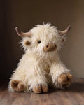 La collection Héritage : Flora la génisse Highland crème en peluche