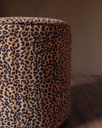 Pouf Monti en velours ciselé