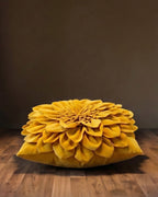 Le Coussin en Velours Fleuri Chrysanthème