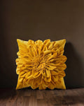 Le Coussin en Velours Fleuri Chrysanthème