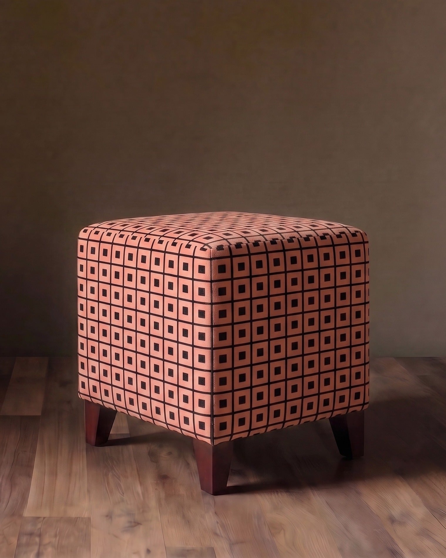 Le pouf repose-pieds Plaza Cube