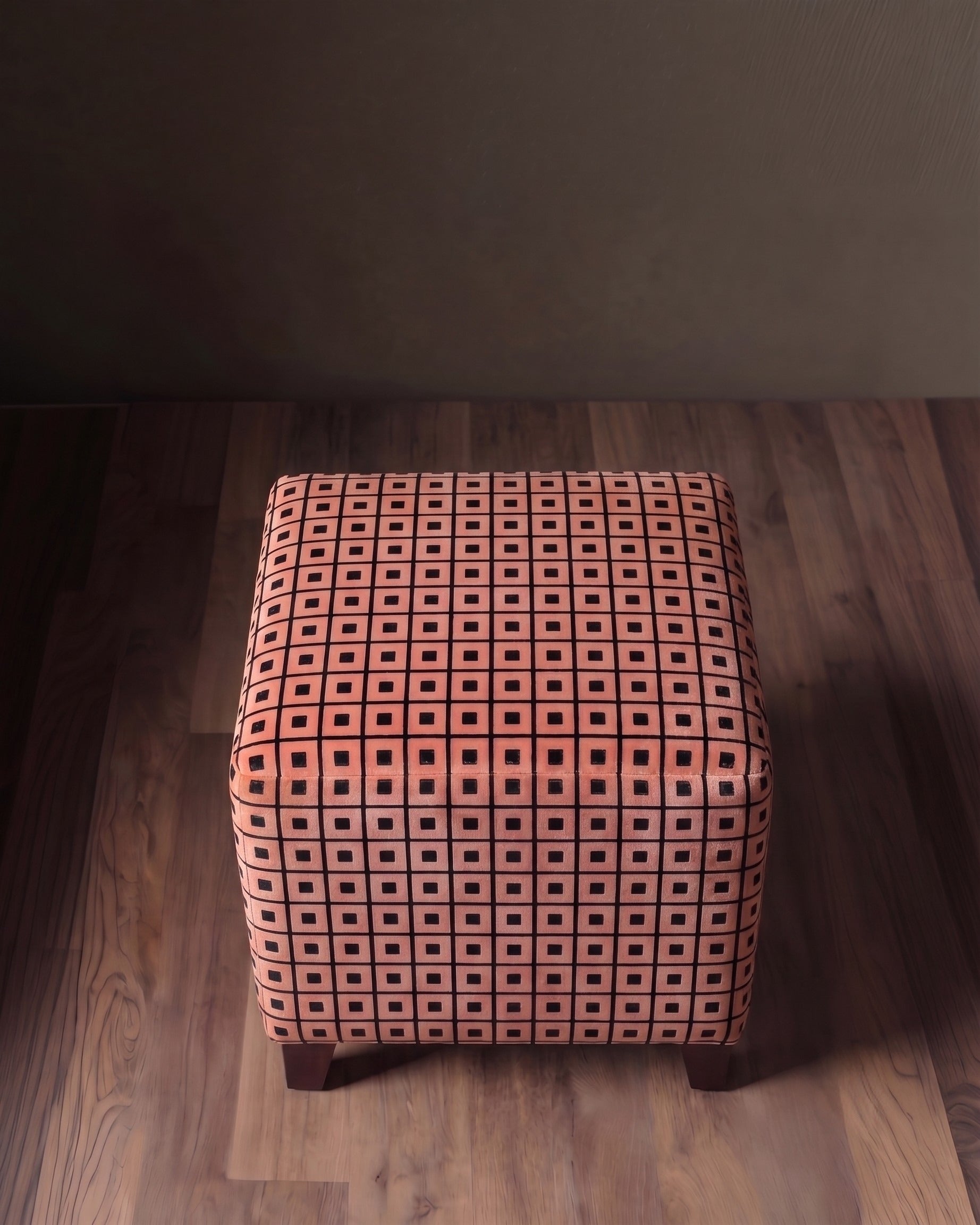 Le pouf repose-pieds Plaza Cube