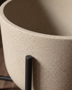 Le vase surélevé et son support architectural Lima - Collection Mason