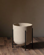 Le vase surélevé et son support architectural Lima - Collection Mason