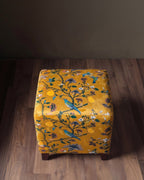 Le Pouf Repose-pieds en Velours Serre de la Reine