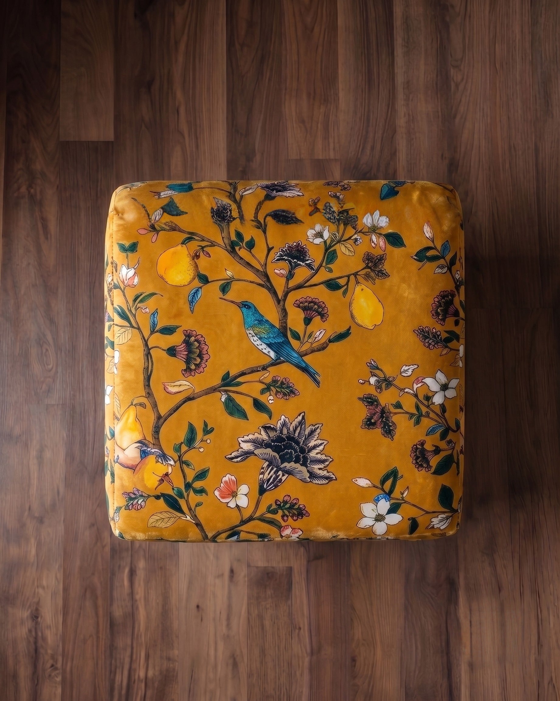 Le Pouf Repose-pieds en Velours Serre de la Reine