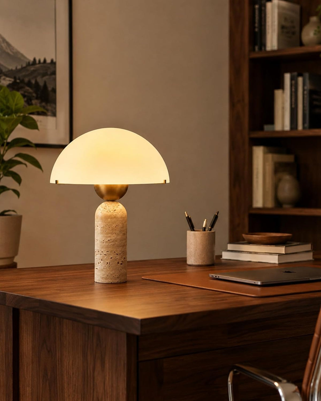 La lampe en travertin du pilier d'Aurélien